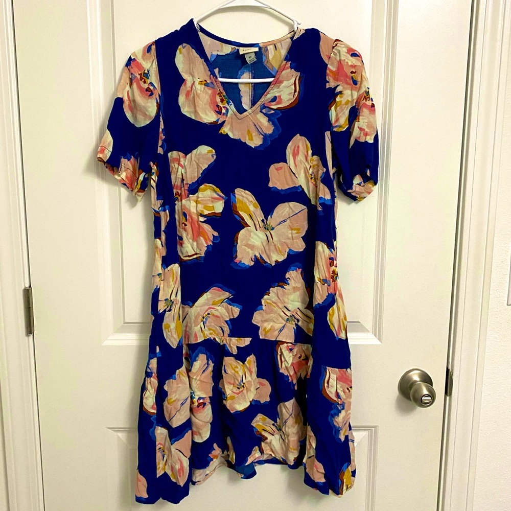 A. New day Flower Dress S